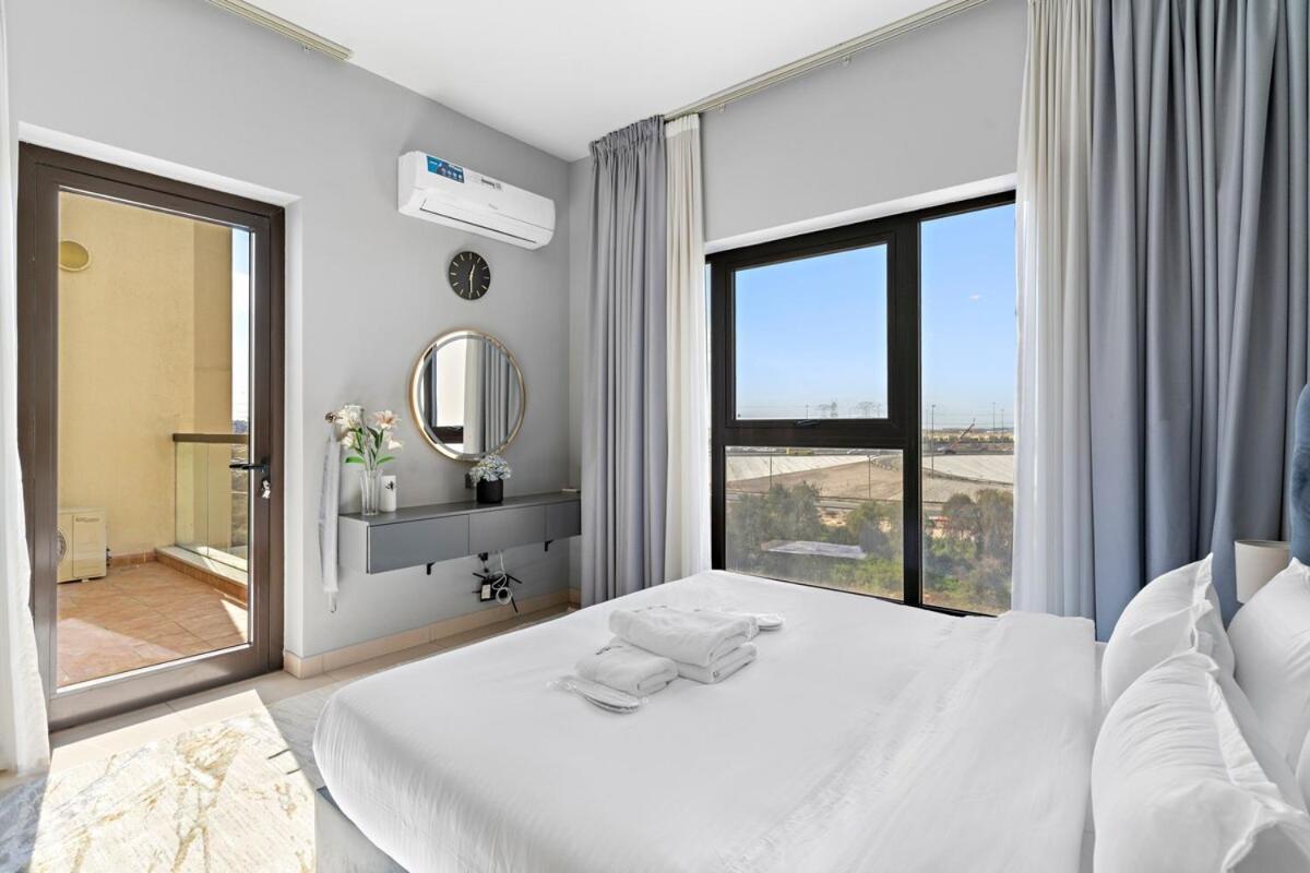 Spacious & Modern 3br With Maids Townhouse At Souk Warsan F * Dubai