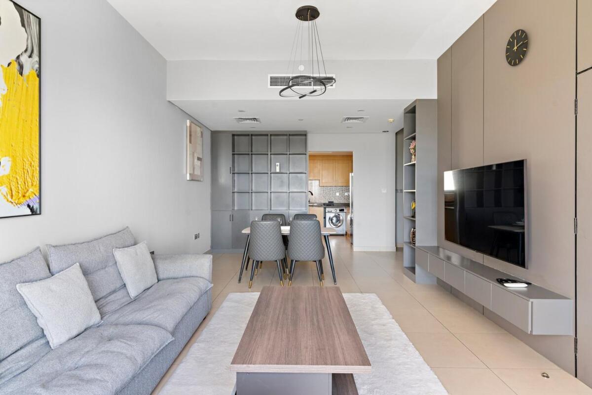 Spacious & Modern 3br With Maids Townhouse At Souk Warsan F