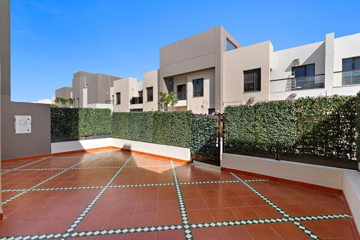 Spacious & Modern 3br With Maids Townhouse At Souk Warsan F *