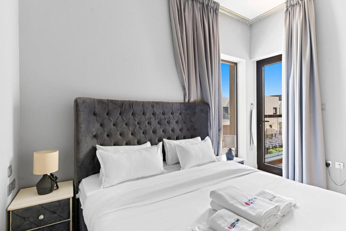 Spacious & Modern 3br With Maids Townhouse At Souk Warsan F Apartment *